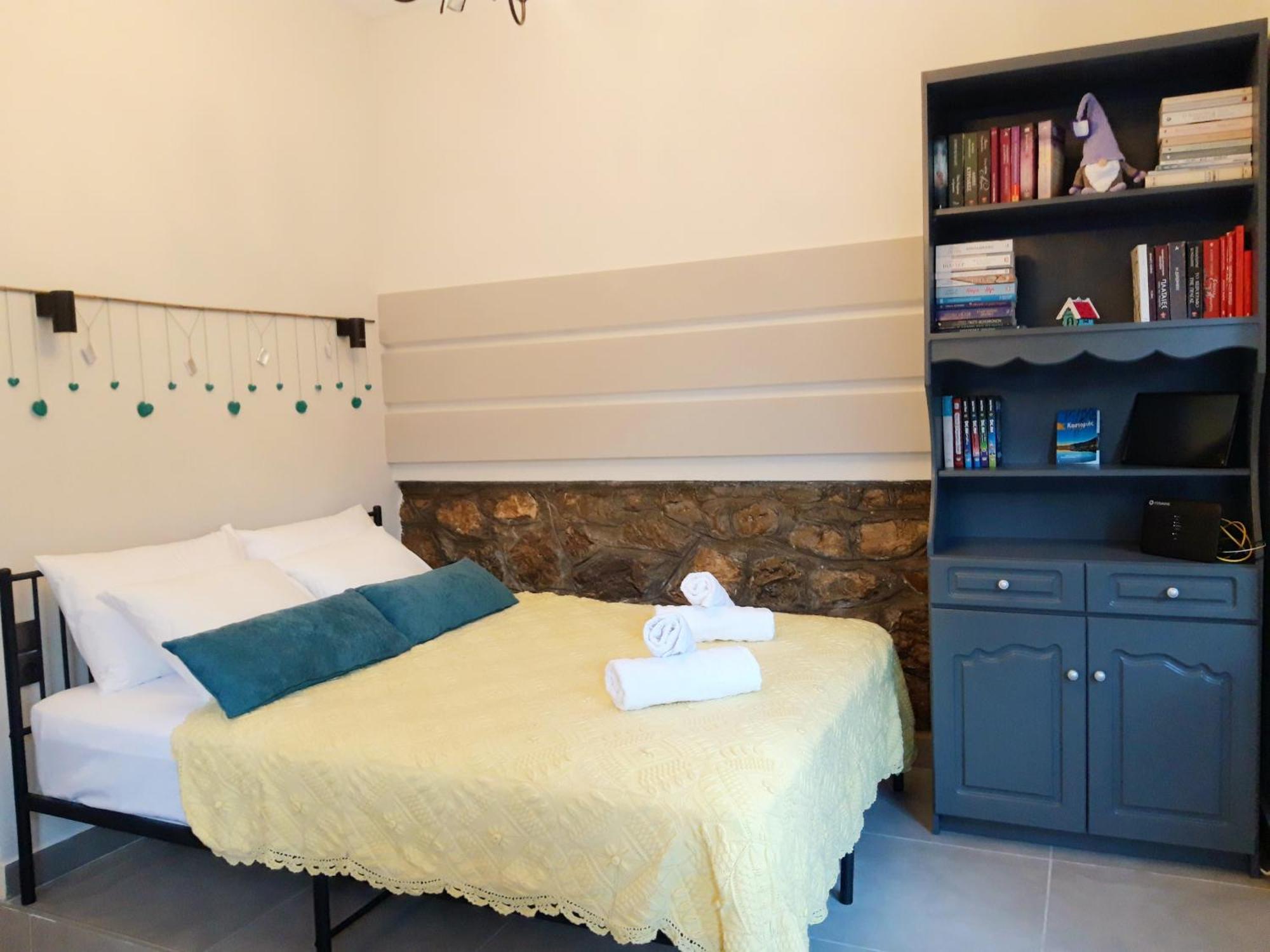 Kastoria Book House With Yard Appartement Buitenkant foto